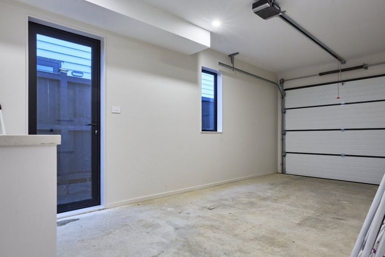 Photo of property in 36d Eastern Beach Road, Bucklands Beach, Auckland, 2012