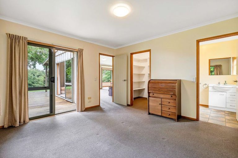 Photo of property in 282 Smart Road, Hillsborough, New Plymouth, 4372