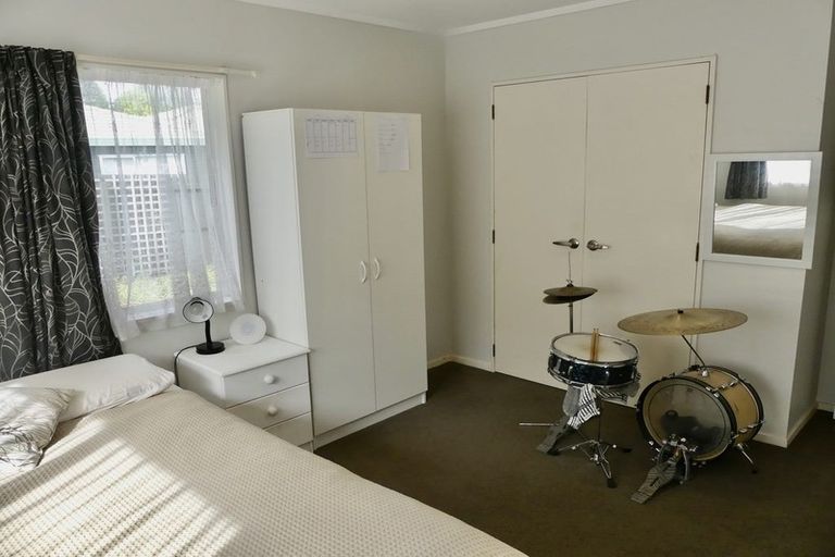 Photo of property in 7 Meynell Court, Glen Eden, Auckland, 0602