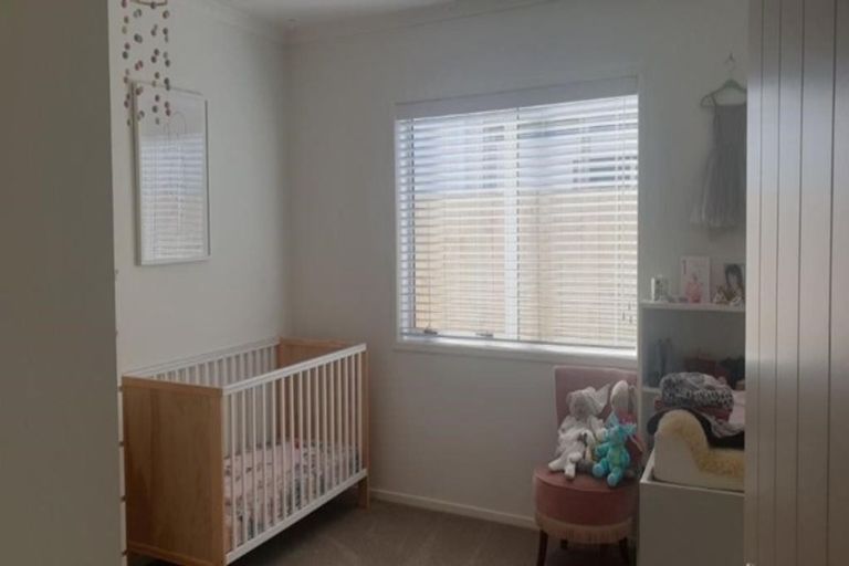 Photo of property in 10 Awatira Drive, Papamoa Beach, Papamoa, 3118