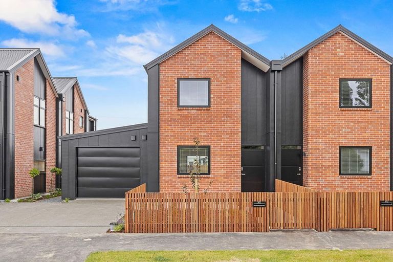 Photo of property in 3/12 Mccombs Street, Somerfield, Christchurch, 8024