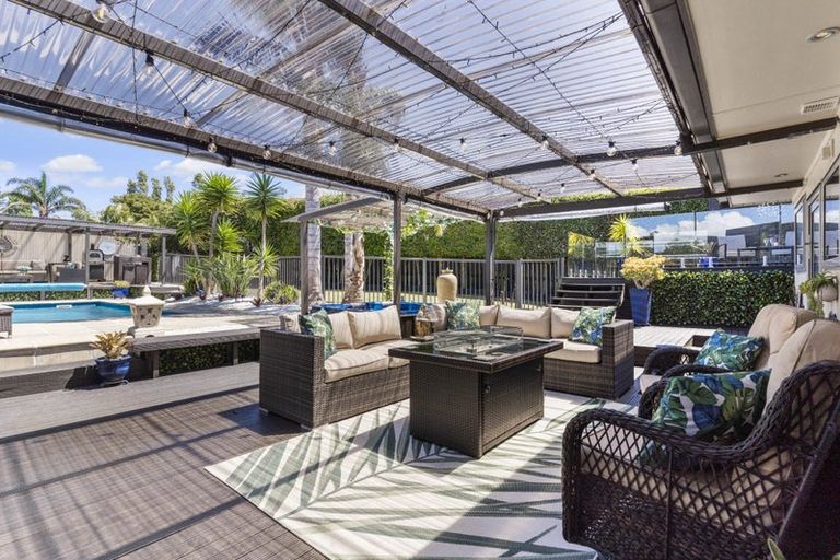 Photo of property in 21 Fratley Avenue, Farm Cove, Auckland, 2012