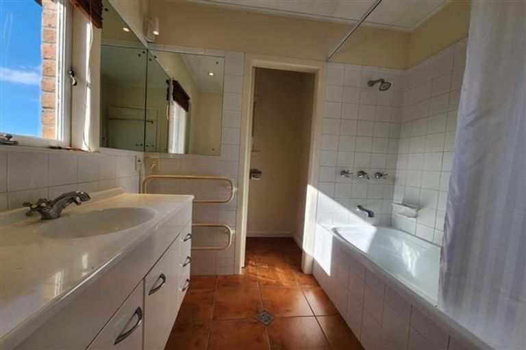 Photo of property in 446 Riddell Road, Glendowie, Auckland, 1071