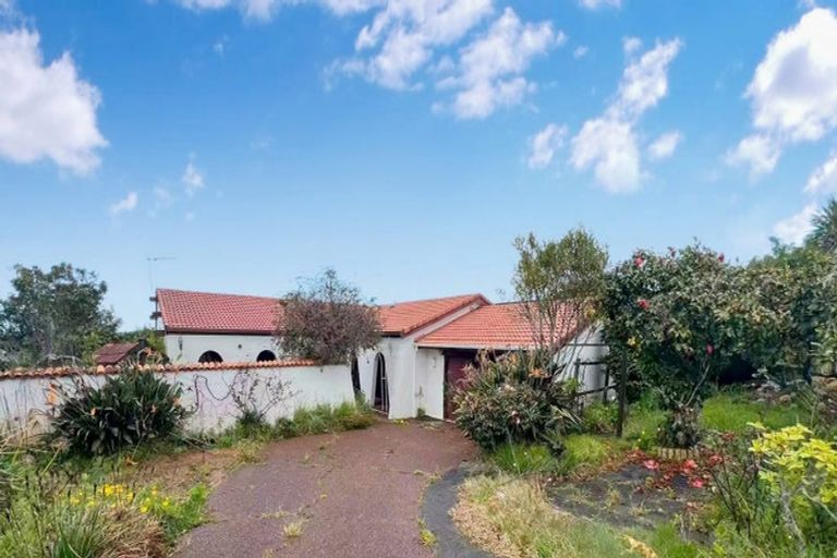 Photo of property in 56 Balmain Road, Chatswood, Auckland, 0626