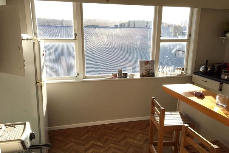 Photo of property in 19 Hania Street, Mount Victoria, Wellington, 6011