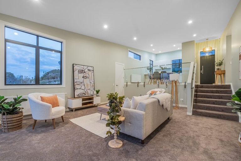 Photo of property in 5 Skysail Lane, Whitby, Porirua, 5024