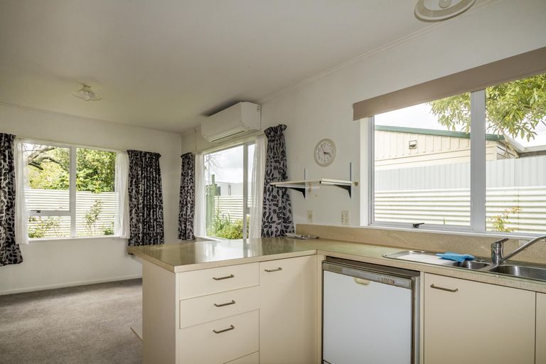 Photo of property in 33 Hereford Street, West End, Palmerston North, 4410