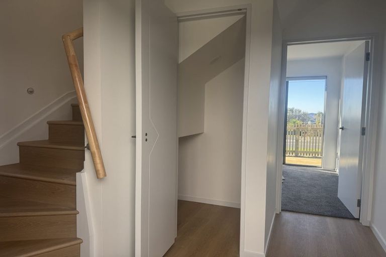 Photo of property in 14d Elcoat Avenue, Te Atatu South, Auckland, 0610