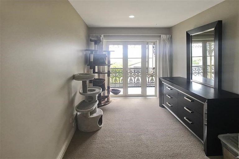 Photo of property in 20 Leneford Drive, East Tamaki, Auckland, 2013