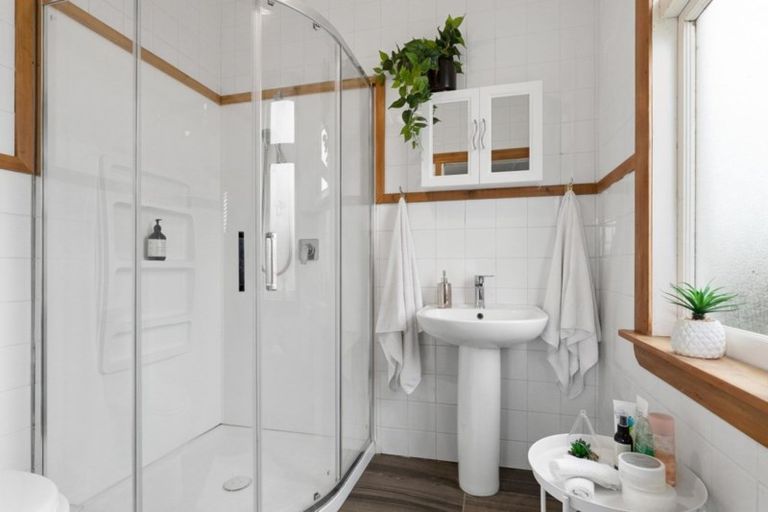 Photo of property in 69 Studholme Street, Morrinsville, 3300