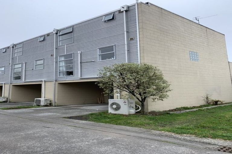 Photo of property in 160 Purchas Street, Edgeware, Christchurch, 8013