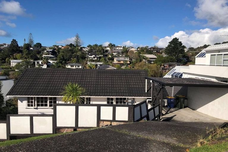Photo of property in 28 Matipo Road, Mairangi Bay, Auckland, 0630
