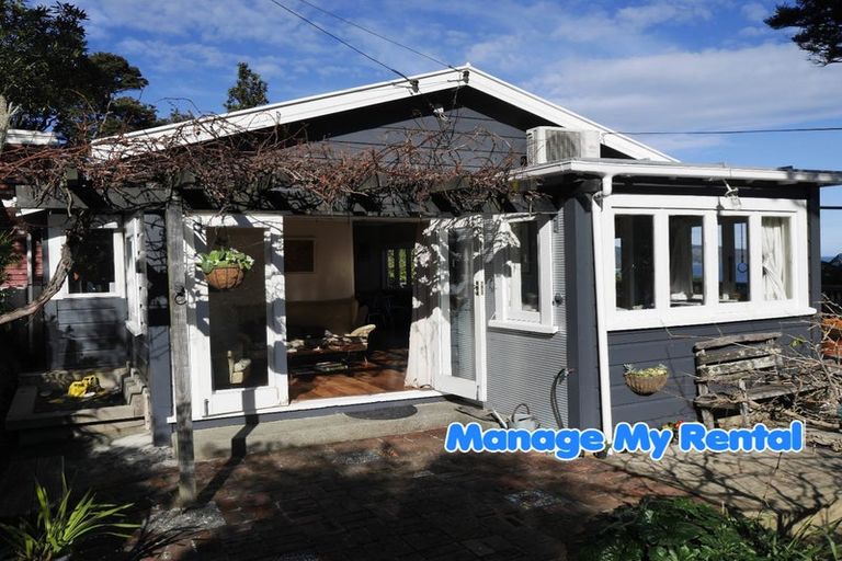 Photo of property in 52 Howard Road, Point Howard, Lower Hutt, 5013