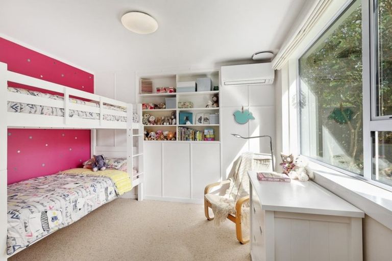 Photo of property in 85 Kinghorne Street, Strathmore Park, Wellington, 6022