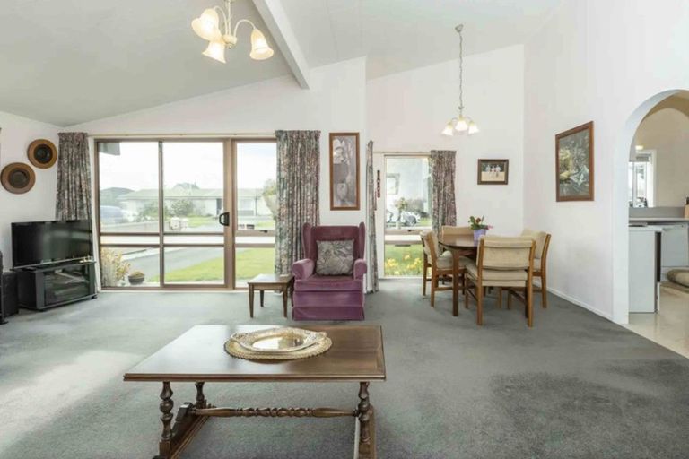 Photo of property in 1/26 Auckland Road, Greenmeadows, Napier, 4112