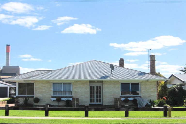 Photo of property in 145 Hakanoa Street, Huntly, 3700