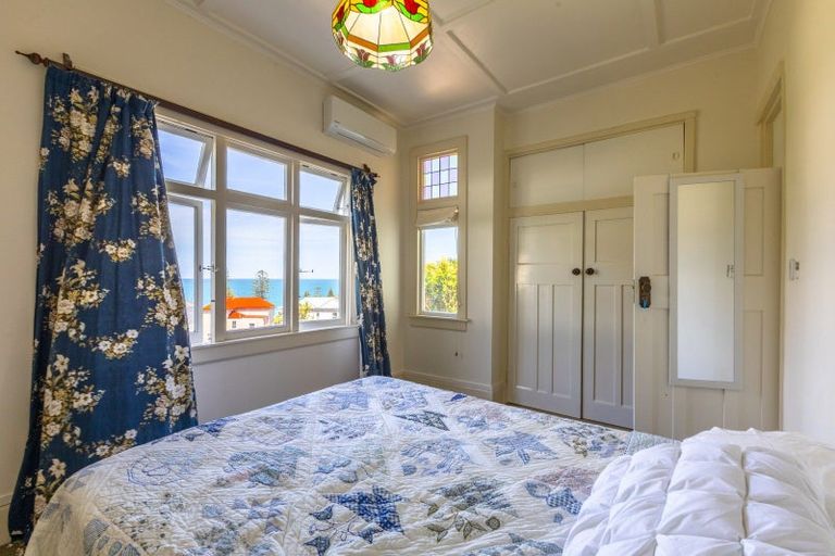 Photo of property in 20 Brewster Street, Bluff Hill, Napier, 4110