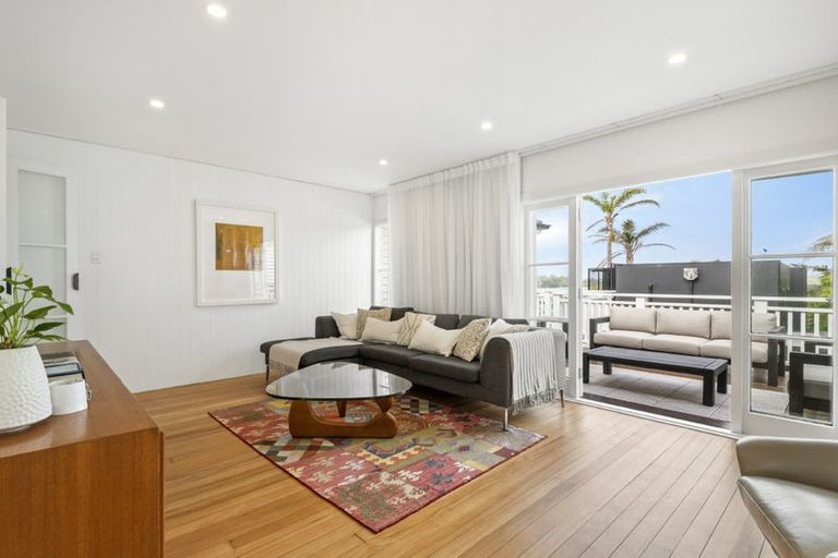 Photo of property in 18 Kitchener Road, Takapuna, Auckland, 0620