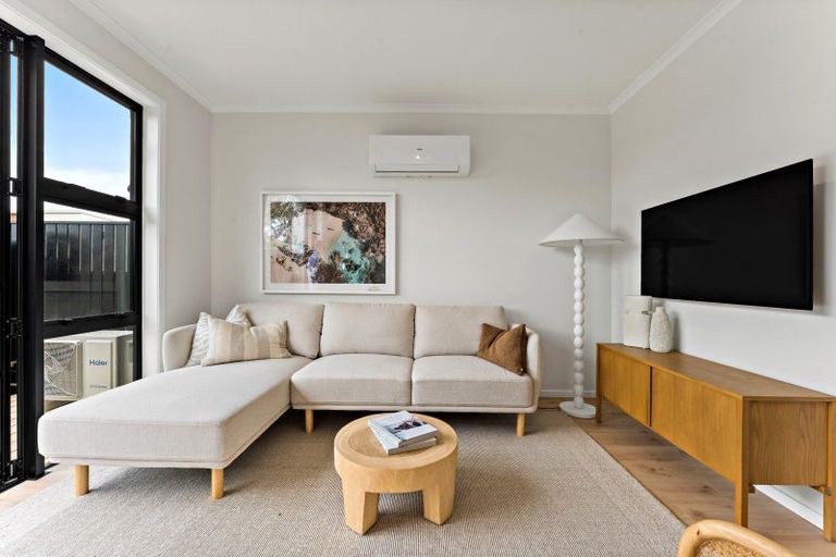 Photo of property in 3 Yozin Road, Swanson, 0612