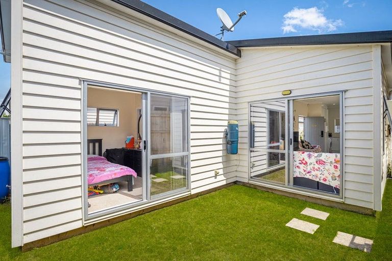 Photo of property in 49a Senator Drive, Manurewa, Auckland, 2105