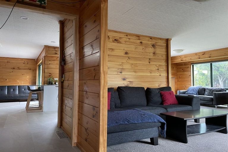 Photo of property in 9 Carlow Grove, Birchville, Upper Hutt, 5018