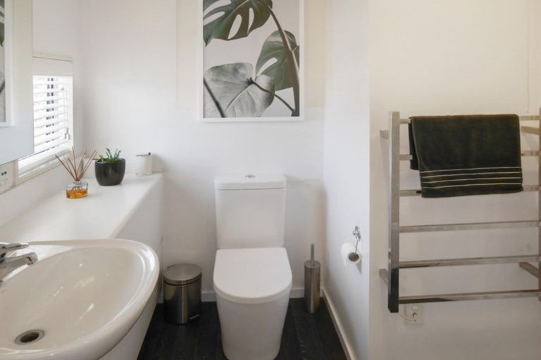 Photo of property in 9/86 Brockworth Place, Riccarton, Christchurch, 8011