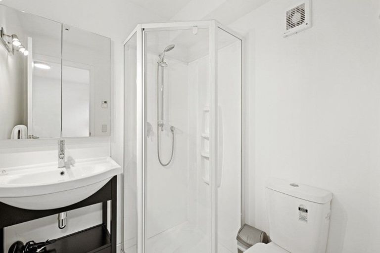 Photo of property in Breakfree Alpine Village, 17/643 Frankton Road, Queenstown, 9300