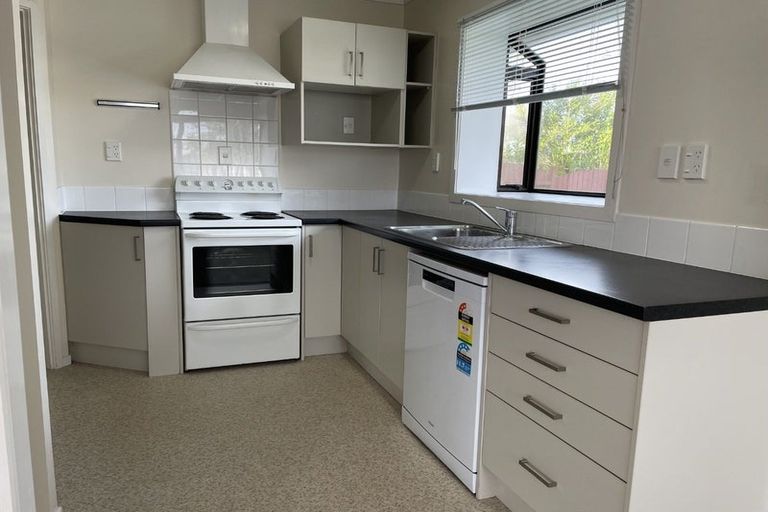 Photo of property in 2/26 Cherry Road, Bucklands Beach, Auckland, 2014