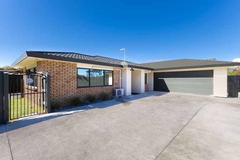 Photo of property in 3 Leanne Way, Waikanae Beach, Waikanae, 5036
