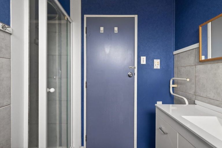 Photo of property in 36 Abraham Crescent, Milson, Palmerston North, 4414