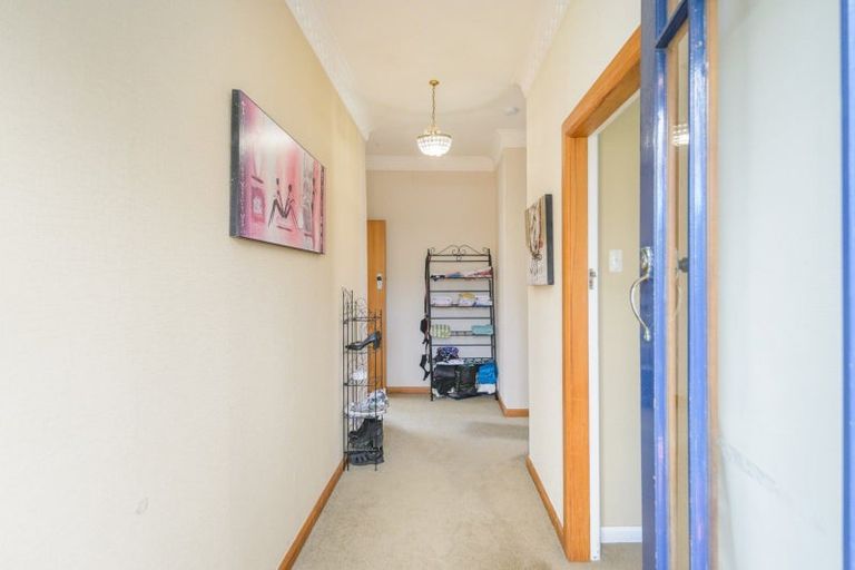 Photo of property in 30 Puriri Terrace, Roslyn, Palmerston North, 4414