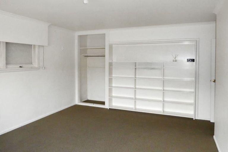 Photo of property in 8 Clonbern Place, Upper Riccarton, Christchurch, 8041