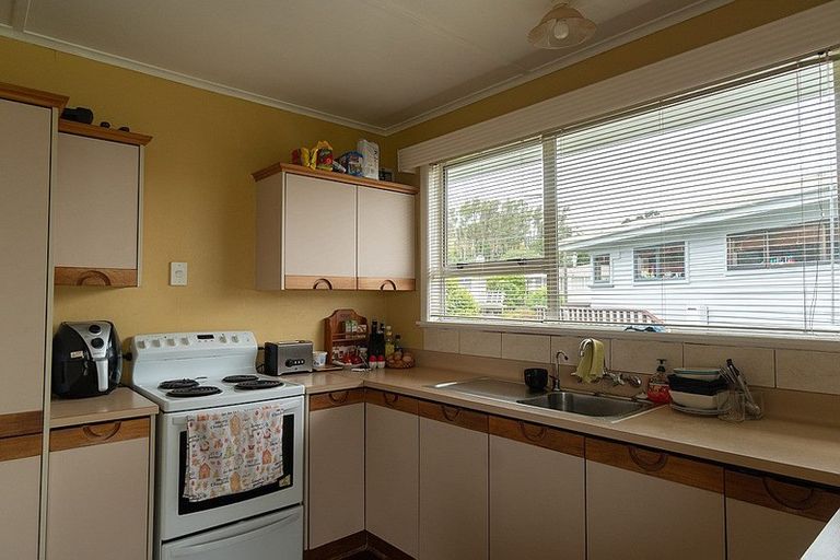 Photo of property in 10 Clearmont Crescent, Blagdon, New Plymouth, 4310