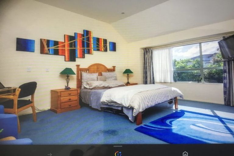 Photo of property in 6 Gresford Place, Churton Park, Wellington, 6037