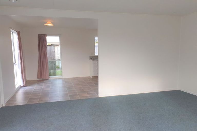 Photo of property in 21 Solway Street, Levin, 5510