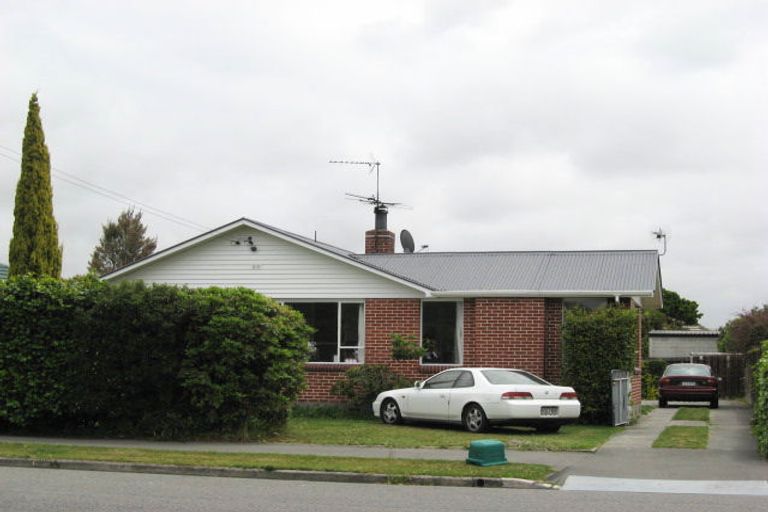 Photo of property in 21 Nortons Road, Avonhead, Christchurch, 8042