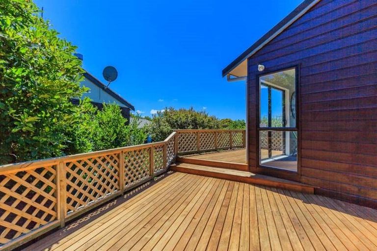 Photo of property in 1/30 Quebec Road, Milford, Auckland, 0620
