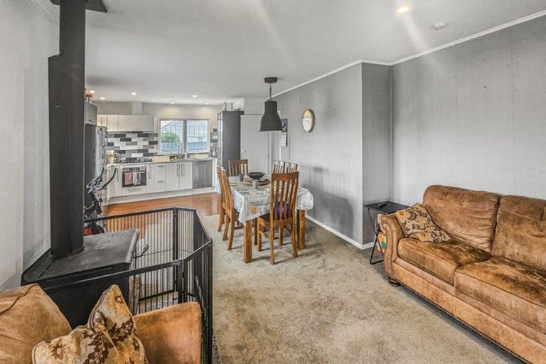 Photo of property in 33 Holyrood Street, Taradale, Napier, 4112