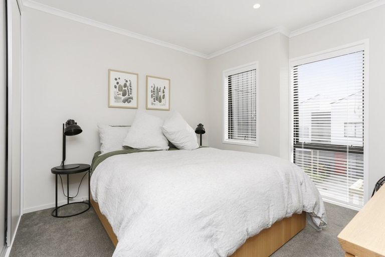 Photo of property in 18 Nugget Avenue, Hobsonville, Auckland, 0616