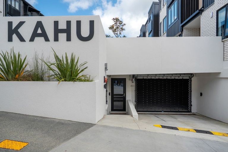 Photo of property in 8/28 Pennant Street, Long Bay, Auckland, 0630