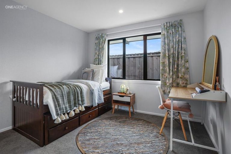 Photo of property in 7 Oakville Close, Rangiora, 7400