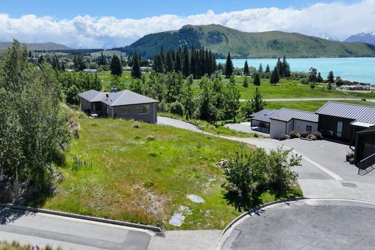 Photo of property in 16 Rankin Rise, Lake Tekapo, 7999