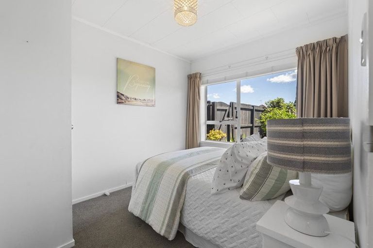 Photo of property in 1/83 Centreway Road, Orewa, 0931