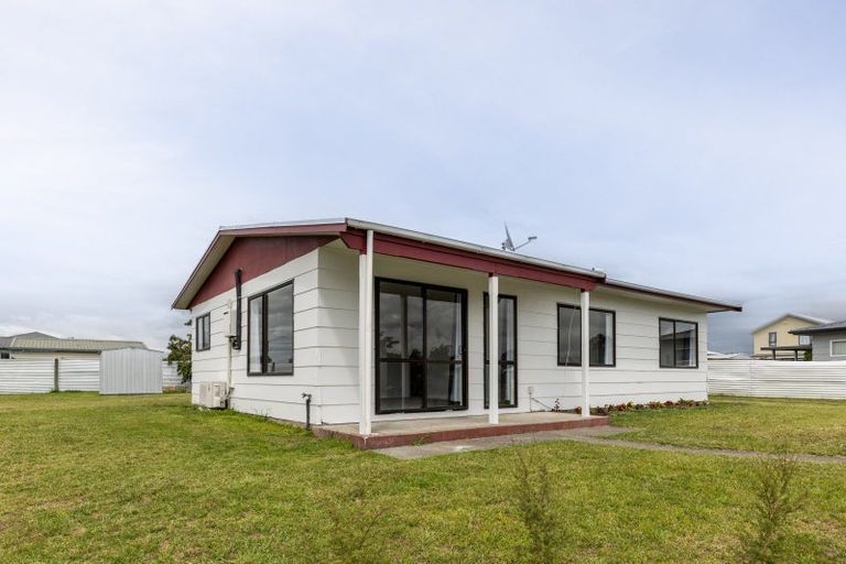 Photo of property in 3 Holmes Place, Flaxmere, Hastings, 4120