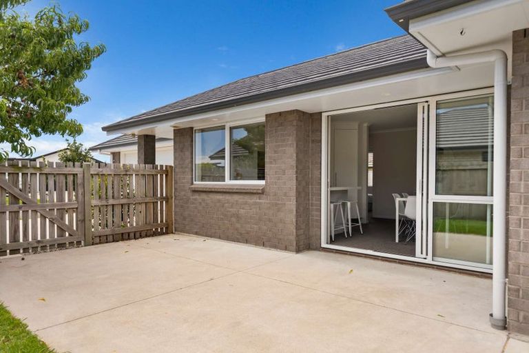 Photo of property in 12 Farrier Street, Papamoa, 3118