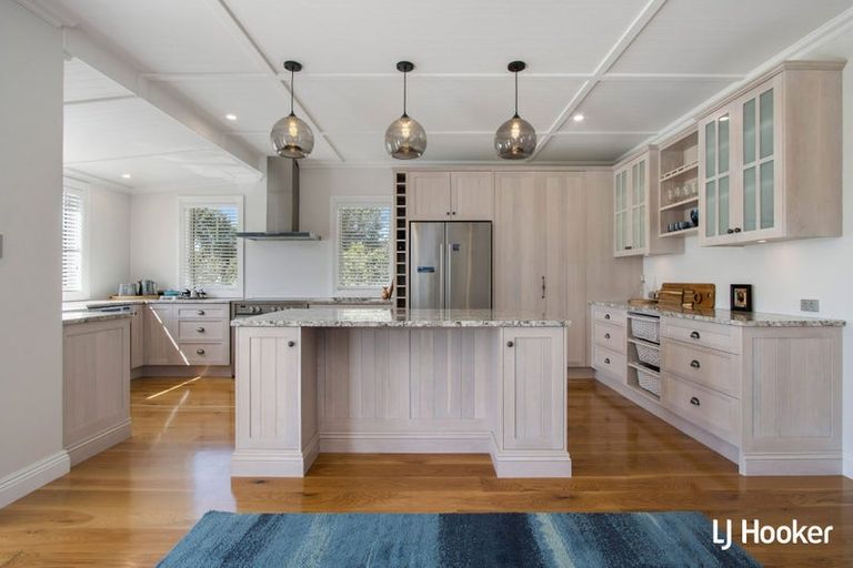 Photo of property in 30 Papaunahi Road, Bowentown, Waihi Beach, 3177