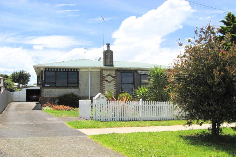 Photo of property in 19 Putini Road, Mangere Bridge, Auckland, 2022