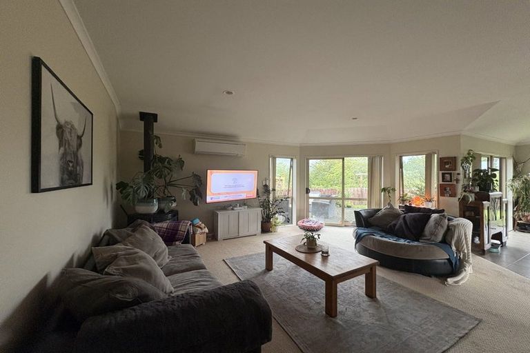 Photo of property in 77 Hall Road, Ngongotaha, Rotorua, 3010