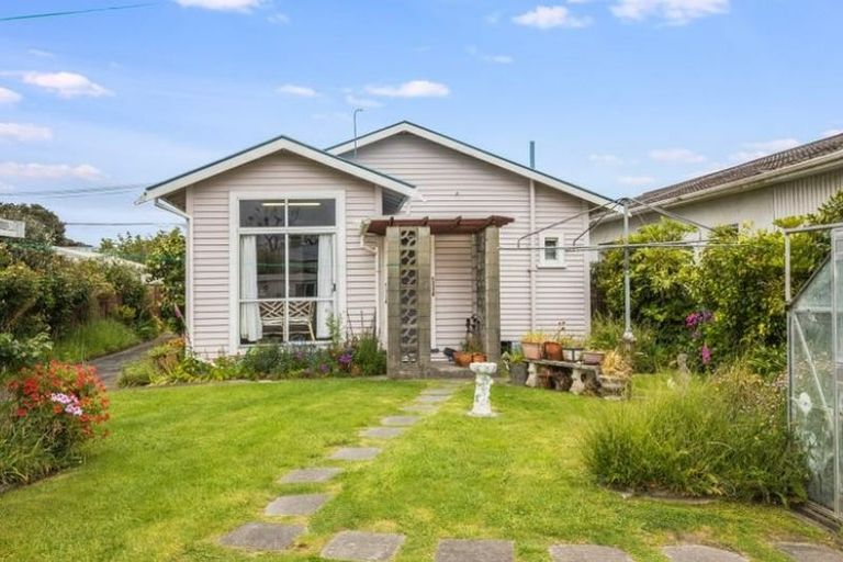 Photo of property in 21 Cudby Street, Woburn, Lower Hutt, 5011