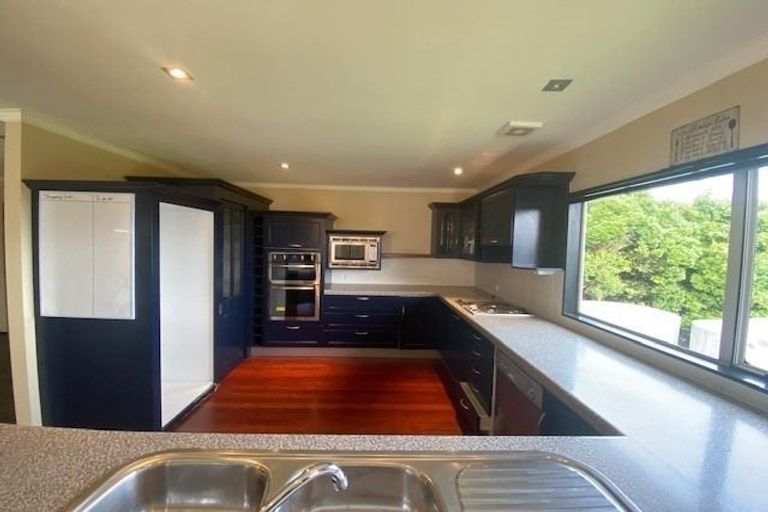 Photo of property in 87 Point View Drive, East Tamaki Heights, Auckland, 2016